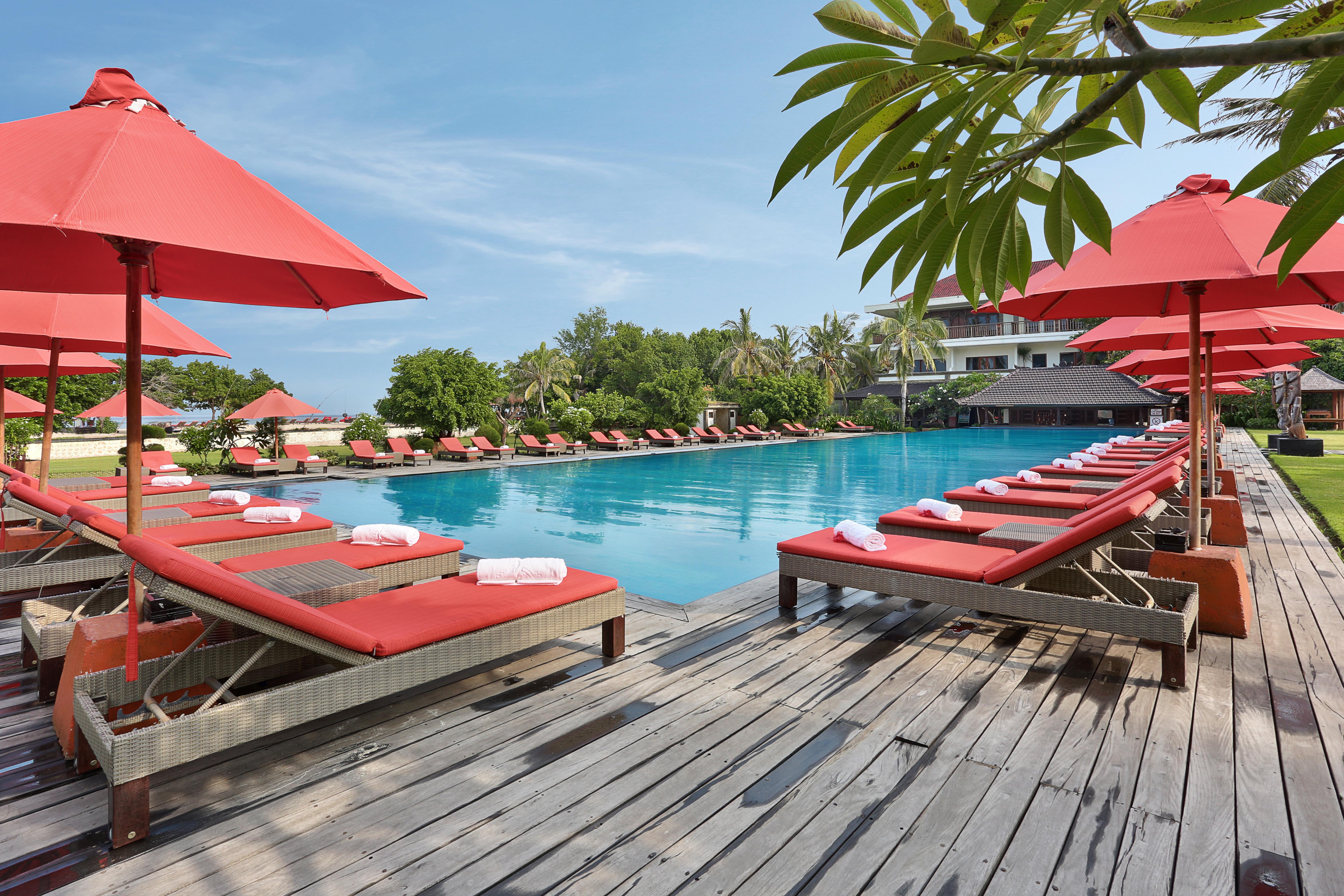 Ombak Sunset Hotel Gili Trawangan Exterior photo