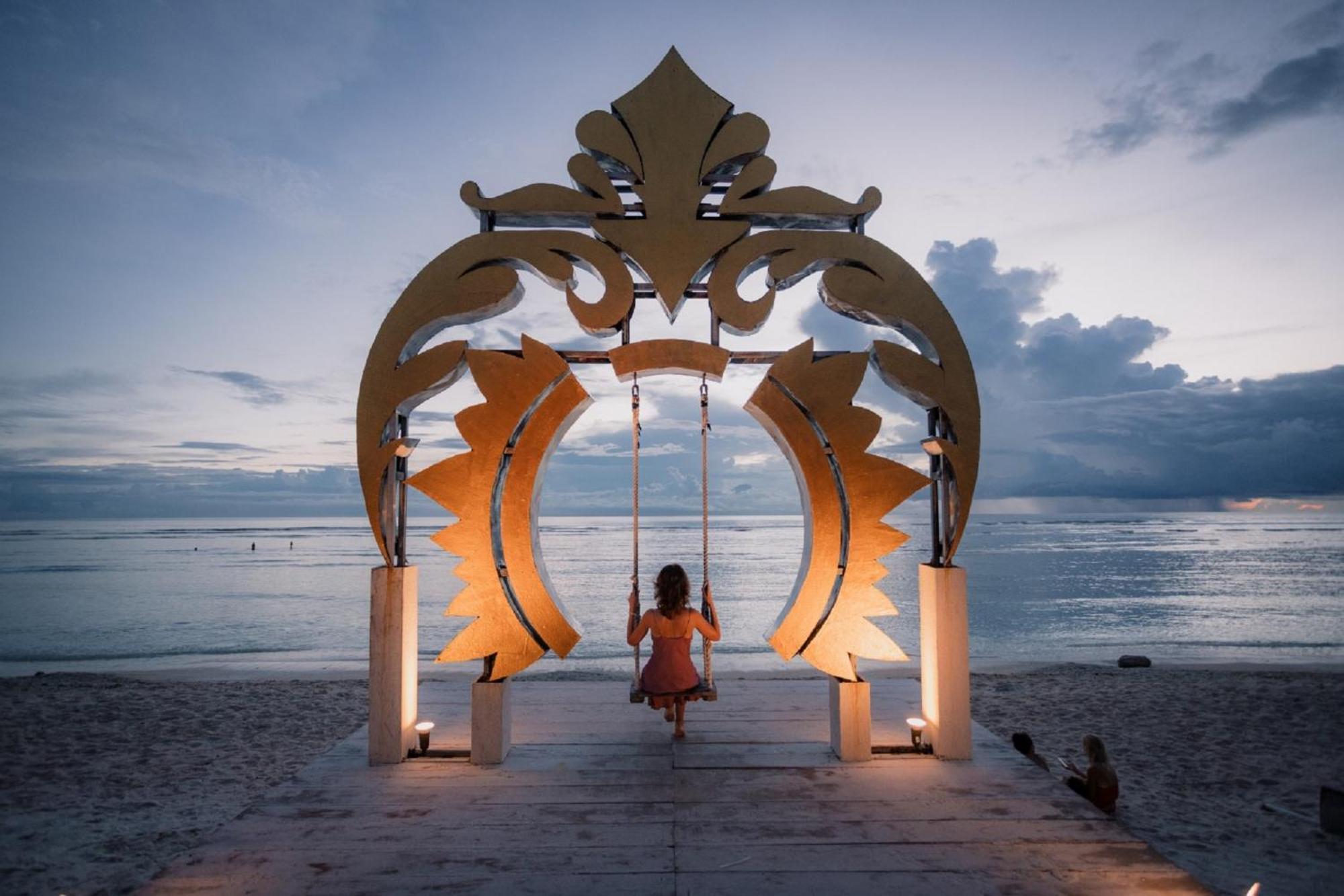 Ombak Sunset Hotel Gili Trawangan Exterior photo