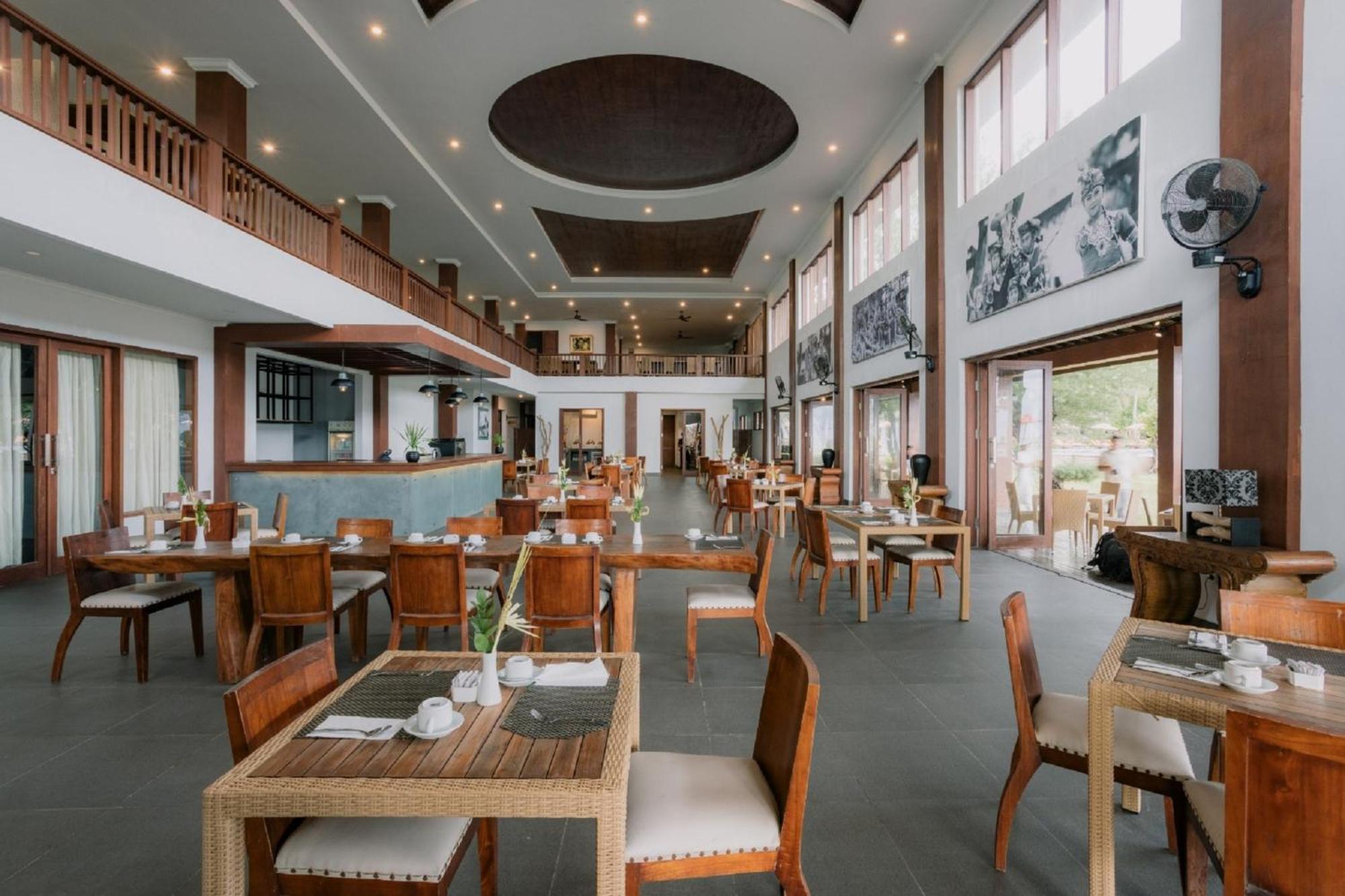 Ombak Sunset Hotel Gili Trawangan Exterior photo