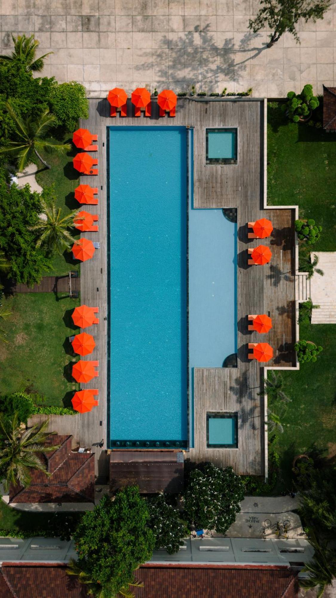 Ombak Sunset Hotel Gili Trawangan Exterior photo