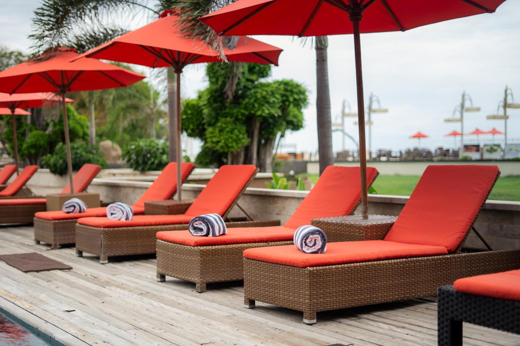 Ombak Sunset Hotel Gili Trawangan Exterior photo
