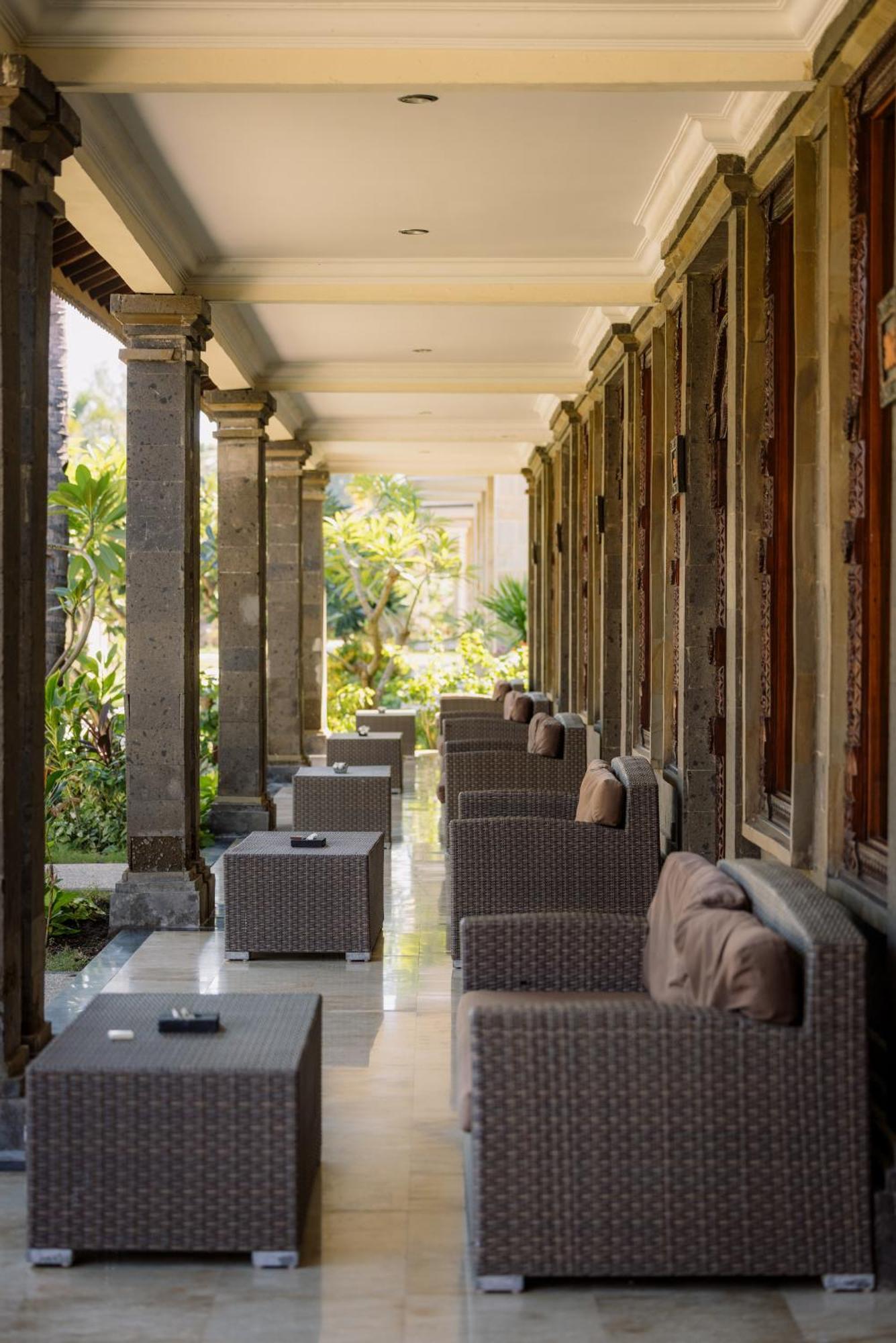 Ombak Sunset Hotel Gili Trawangan Exterior photo