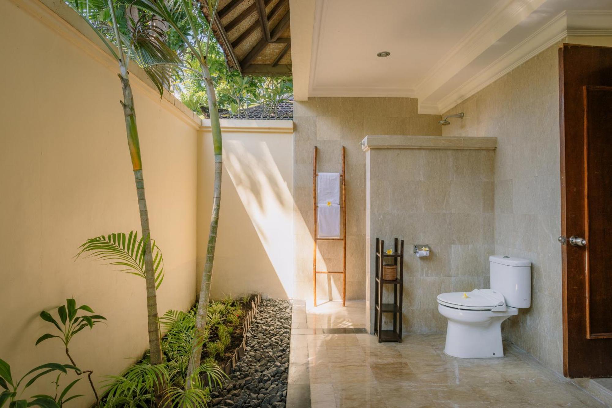 Ombak Sunset Hotel Gili Trawangan Exterior photo